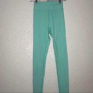 Buff Bunny Leggings Size XS